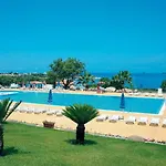 Villaggio Club Dolomiti Sul Mare Resort *