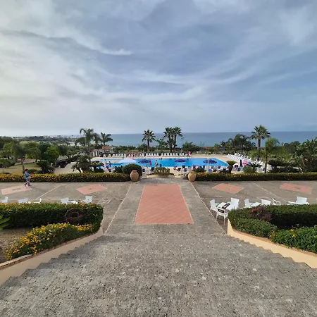 Villaggio Club Dolomiti Sul Mare *