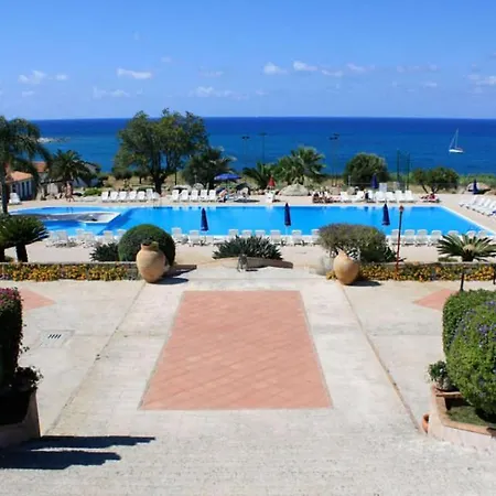 Villaggio Club Dolomiti Sul Mare Resort Pannaconi