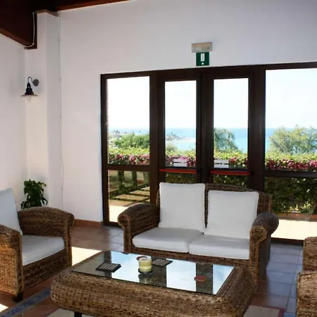 Villaggio Club Dolomiti Sul Mare Resort *